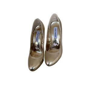 Steve Madden Metallic Gold Pumps